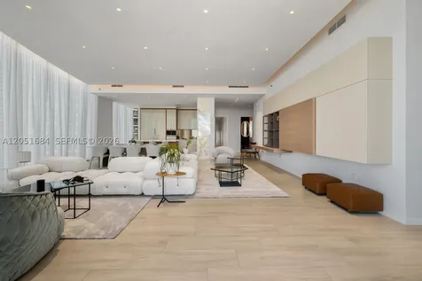 2811 S Bayshore Drive Miami FL 33133
