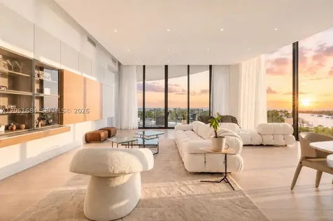 2811 S Bayshore Drive Miami FL 33133