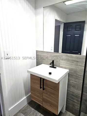 5627 SW 26th Street West Park FL 33023