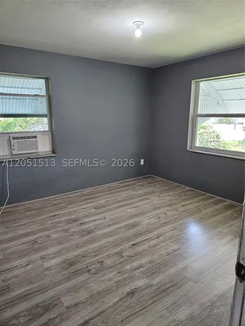5627 SW 26th Street West Park FL 33023