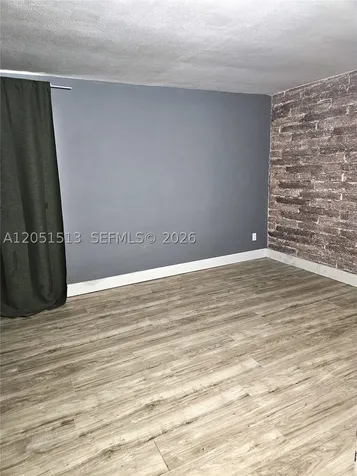 5627 SW 26th Street West Park FL 33023