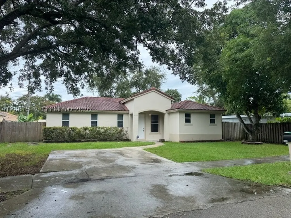 21733 Ingraham Ave Road Cutler Bay FL 33190