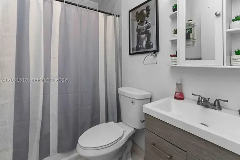 2884 W 75th Street Hialeah FL 33018