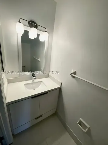 5670 NW 116th Avenue Doral FL 33178