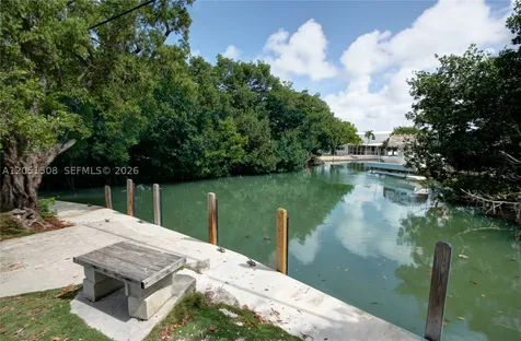 32 Pirates Drive Key Largo FL 33037