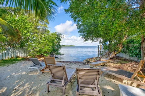 32 Pirates Drive Key Largo FL 33037