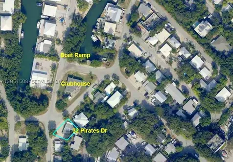 32 Pirates Drive Key Largo FL 33037