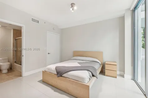 6000 Collins Avenue Miami Beach FL 33140