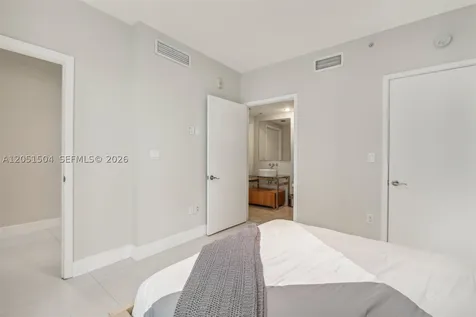 6000 Collins Avenue Miami Beach FL 33140