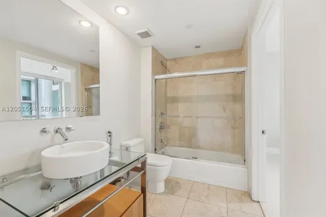 6000 Collins Avenue Miami Beach FL 33140