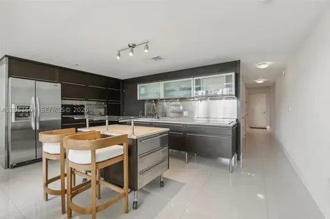 6000 Collins Avenue Miami Beach FL 33140