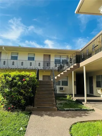 1755 NE 116th Road North Miami FL 33181
