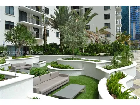 999 SW 1 Avenue Miami FL 33130