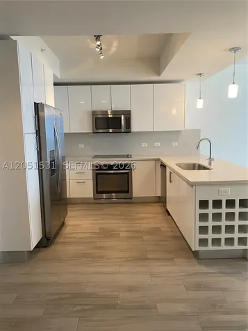 999 SW 1 Avenue Miami FL 33130