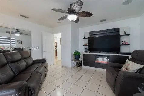 6320 E 4th Avenue Hialeah FL 33013
