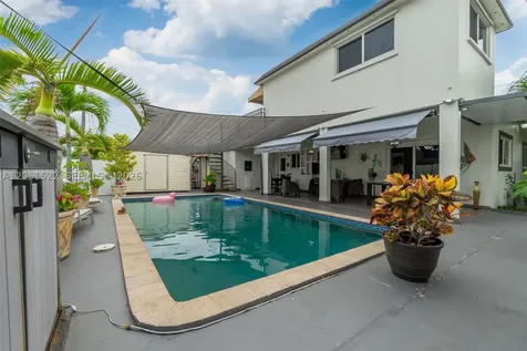 6320 E 4th Avenue Hialeah FL 33013