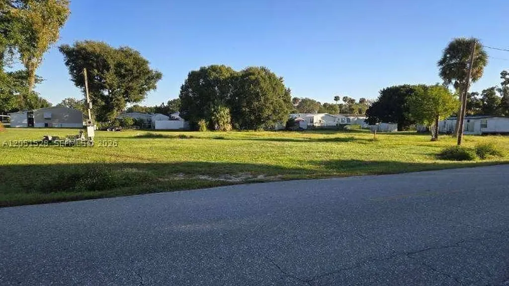 4013 SE 26th Street Okeechobee FL 34974