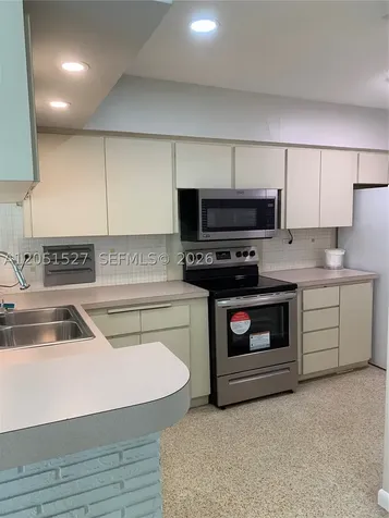 1820 SW 98th Court Miami FL 33165
