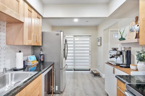 1581 NW 98th Way Pembroke Pines FL 33024