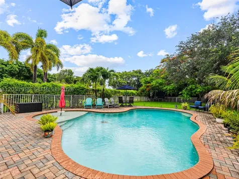135 Catania Way Royal Palm Beach FL 33411