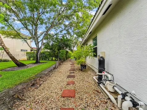 135 Catania Way Royal Palm Beach FL 33411