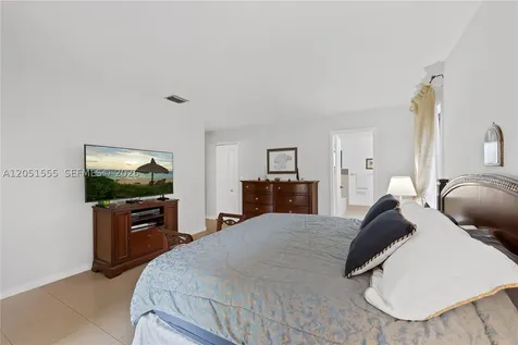 5741 W Waterford Drive Davie FL 33331