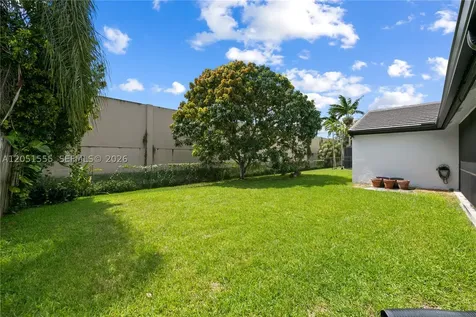 5741 W Waterford Drive Davie FL 33331