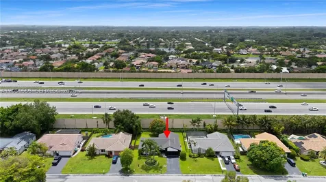 5741 W Waterford Drive Davie FL 33331