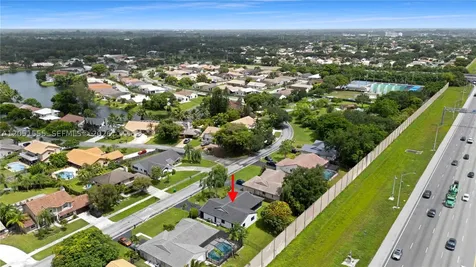 5741 W Waterford Drive Davie FL 33331