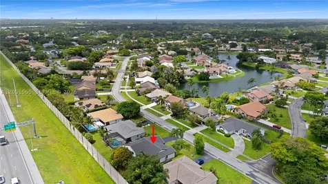 5741 W Waterford Drive Davie FL 33331