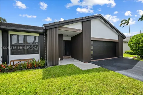 5741 W Waterford Drive Davie FL 33331