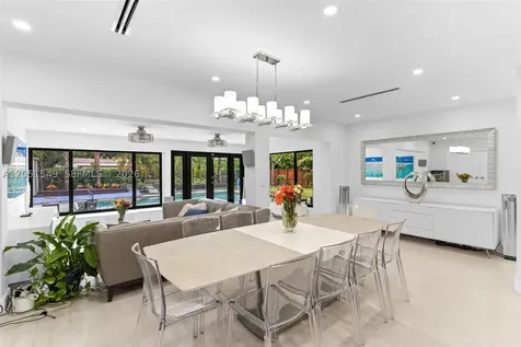 7831 SW 54th Court Miami FL 33143