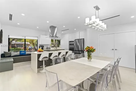 7831 SW 54th Court Miami FL 33143