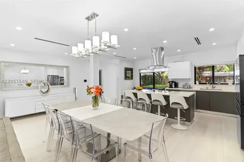 7831 SW 54th Court Miami FL 33143