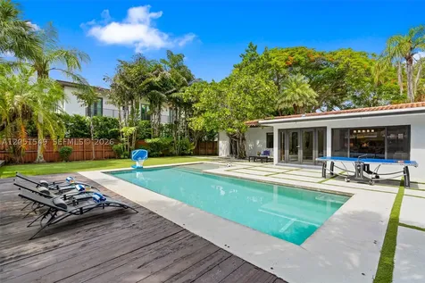 7831 SW 54th Court Miami FL 33143