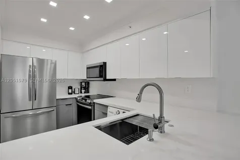 2501 S Ocean Drive Hollywood FL 33019