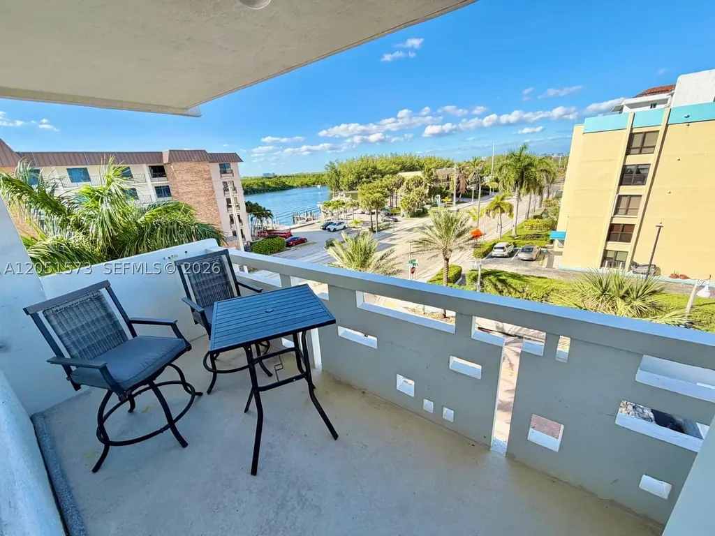 3111 N Ocean Drive Hollywood FL 33019
