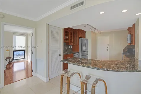 9800 W Bay Harbor Drive Bay Harbor Islands FL 33154