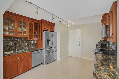 9800 W Bay Harbor Drive Bay Harbor Islands FL 33154