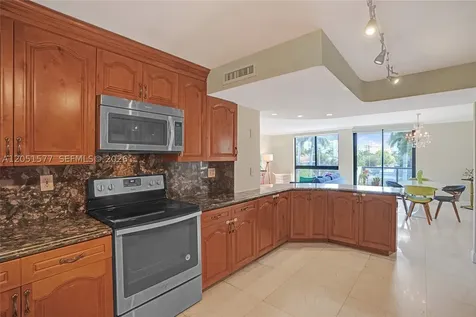 9800 W Bay Harbor Drive Bay Harbor Islands FL 33154
