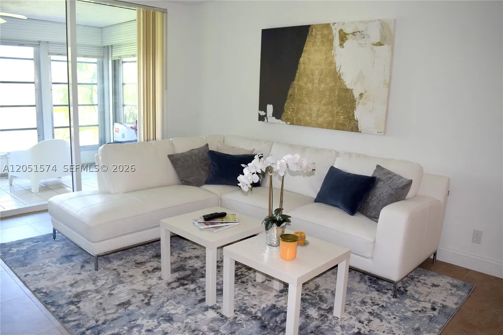 3970 Oaks Clubhouse Drive Pompano Beach FL 33069
