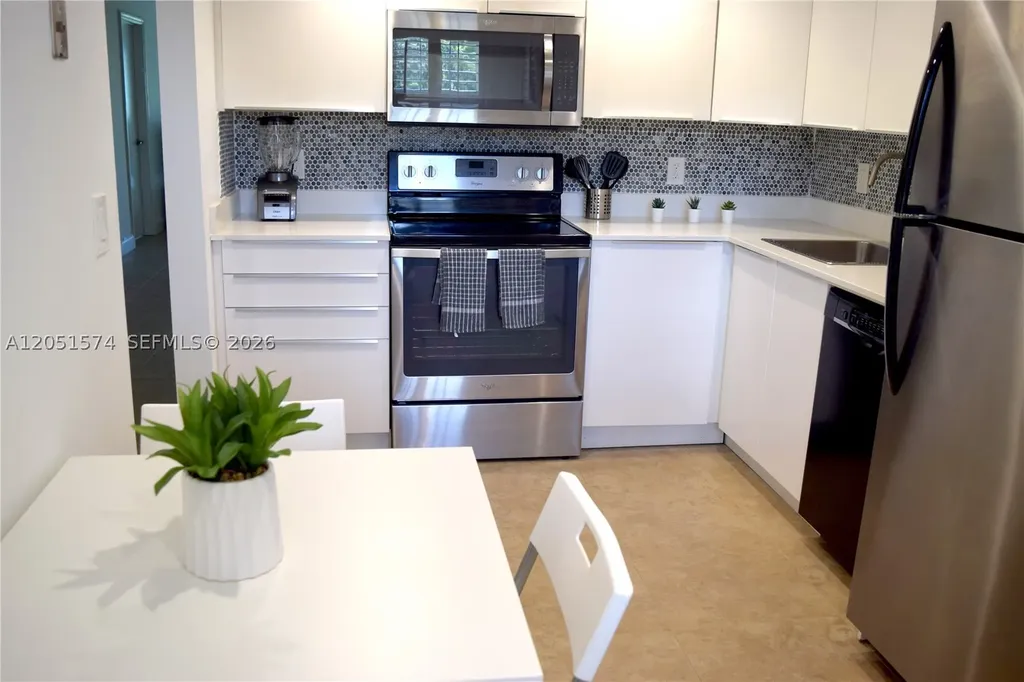 3970 Oaks Clubhouse Drive Pompano Beach FL 33069