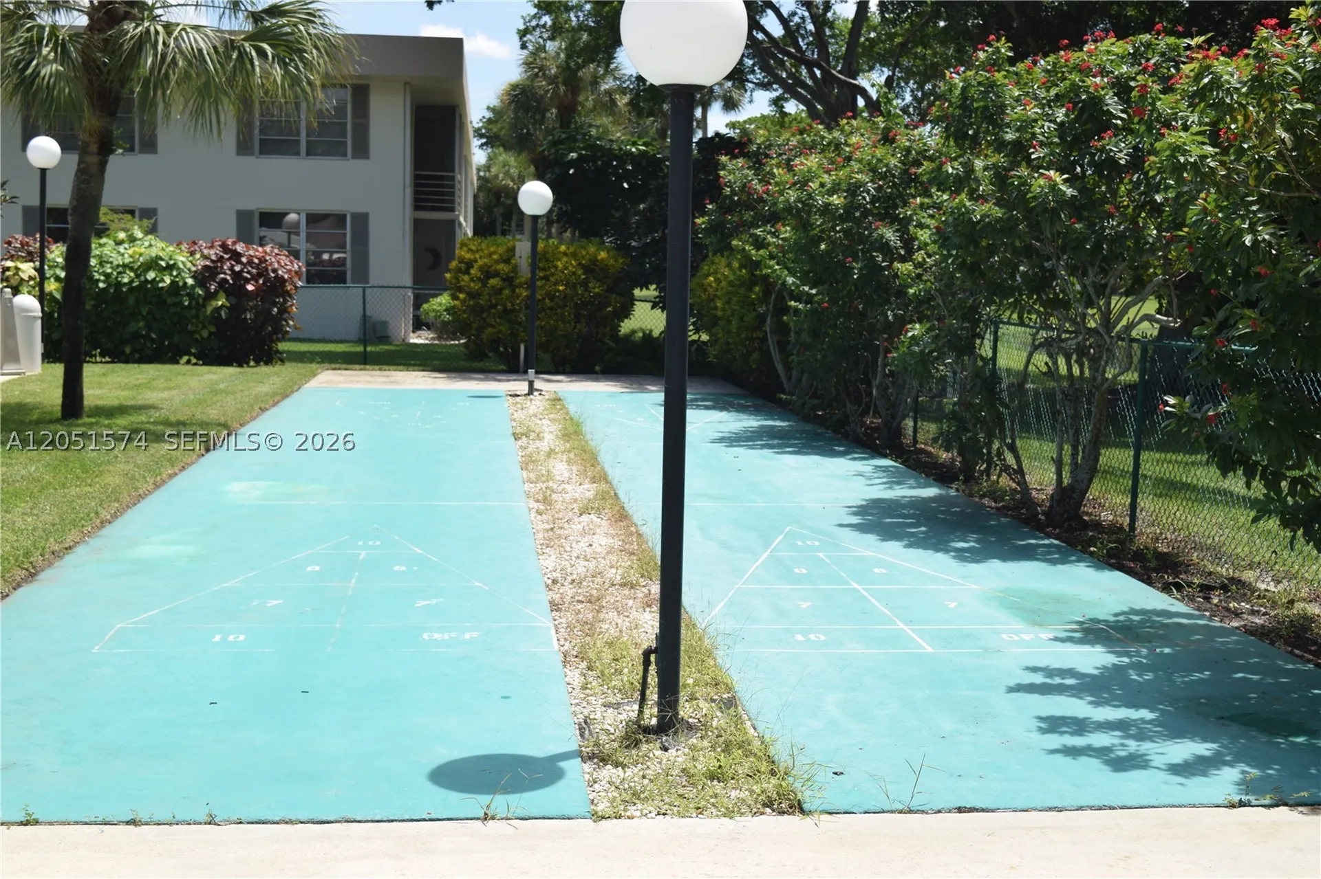 3970 Oaks Clubhouse Drive Pompano Beach FL 33069