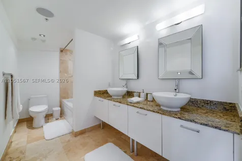 41 SE 5th Street Miami FL 33131