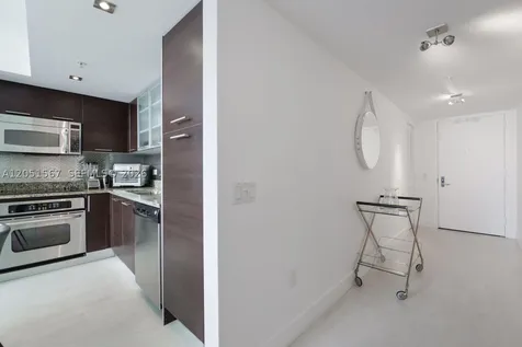 41 SE 5th Street Miami FL 33131