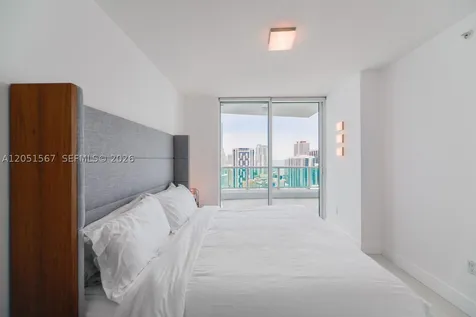 41 SE 5th Street Miami FL 33131