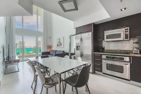 41 SE 5th Street Miami FL 33131