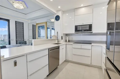 20335 W Country Club Drive Aventura FL 33180