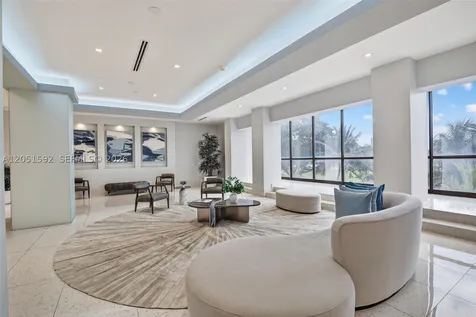 20335 W Country Club Drive Aventura FL 33180
