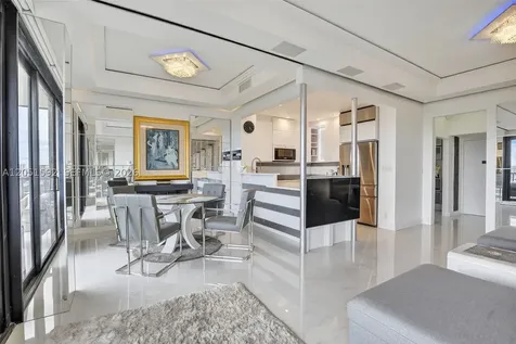 20335 W Country Club Drive Aventura FL 33180